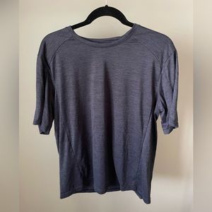 REI men’s shirt